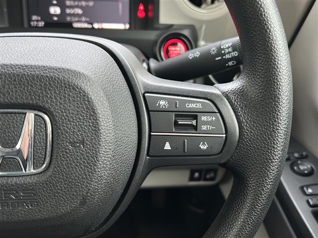 【運転席操作部】快適なドライブを楽しむための機能が装備されています！運転席から触れるので、使いやすいです！除菌プランいれていただくと、さらに清潔で安心していただけます！