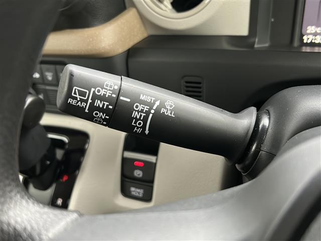 【運転席操作部】快適なドライブを楽しむための機能が装備されています！運転席から触れるので、使いやすいです！除菌プランいれていただくと、さらに清潔で安心していただけます！