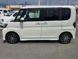 WECARSの在庫ページをご覧いただき誠にありがとうございます！WECARSは「お客様第一」をモットーにお客様のカーライフを全力でサポートいたします！