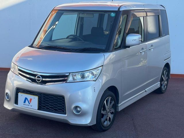 大好評のボディコーティング「弾スプラッシュコート」もご納車までに施工可能。通常のガラスコートと異なる、耐久年数6年の無機質ガラスコーティングが、ボディをキレイな状態に保ってくれます。