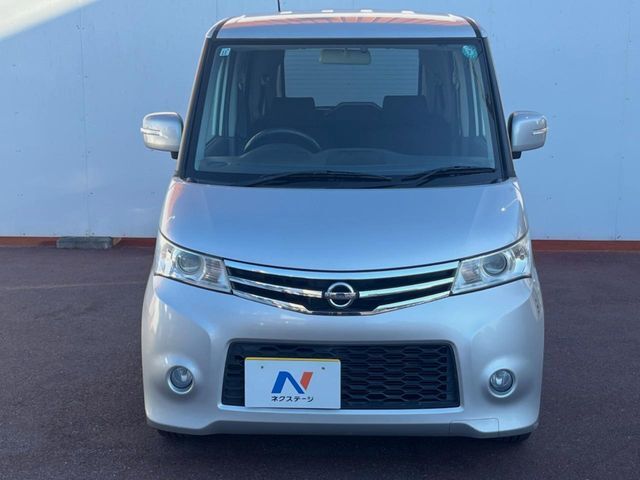 弊社では、全車『修復歴なし』のお車のみ取り扱っております。専任バイヤーによる厳選した仕入れの後、入庫後の車両チェックを行い、ネクステージが認定した高品質な中古車をご提供しております。