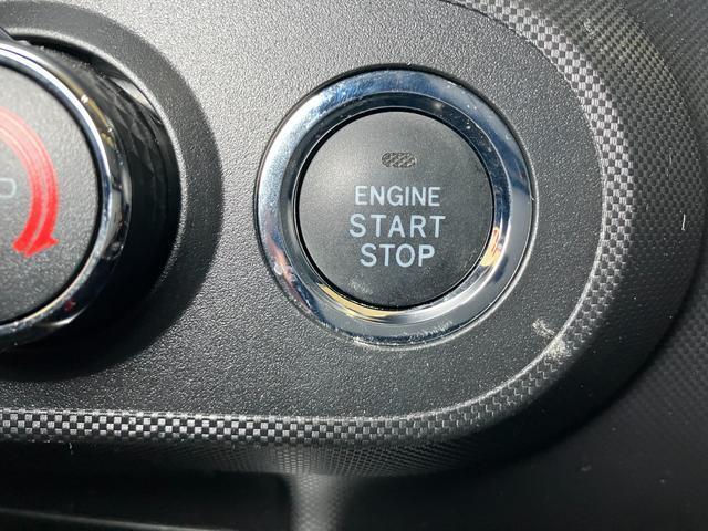 プッシュボタンスタート付だから、ラクラクエンジン始動！