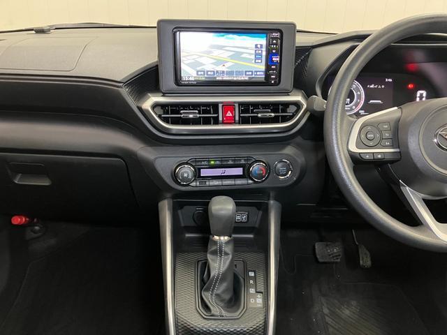 ナビ、オートエアコン付