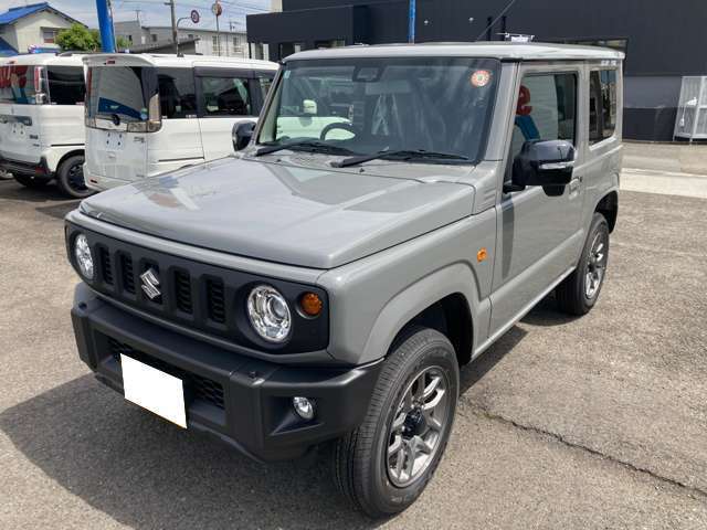 R7年5月登録　ジムニーXC オートマ4WD 届出済未使用車、入荷しました！！