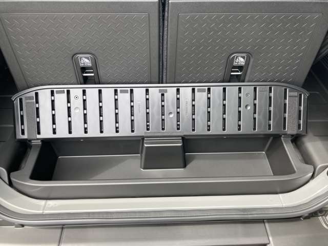 ラゲッジボックス