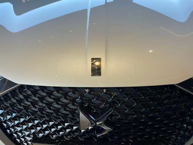 岡山県初、日本最大級のDS AUTOMOBILESショールームをオープン　最新のCIに基づいた納車エリア、ラウンジ、レセプションを完備
