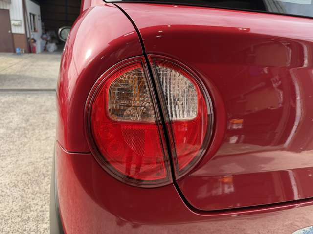 悪天候や夜間の走行も視界良好で安心してお乗りいただけます。