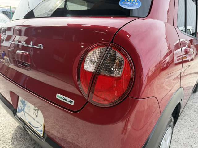 悪天候や夜間の走行も視界良好で安心してお乗りいただけます。