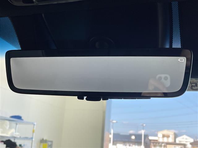 【バックミラー】大きくて見やすいので、後方を見るときも安心です！