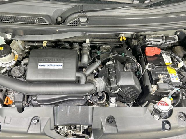 親切・丁寧な専門メカニックスタッフが応対！・車検・点検整備・事故等の修理などアフターサービスも安心。お車のカスタマイズもネクステージのサービススタッフまでご相談ください！
