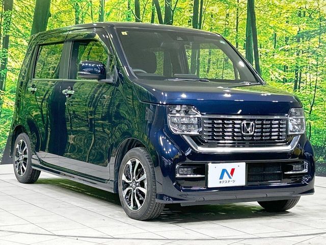 大好評のボディコーティング「弾スプラッシュコート」もご納車までに施工可能。通常のガラスコートと異なる、耐久年数6年の無機質ガラスコーティングが、ボディをキレイな状態に保ってくれます。