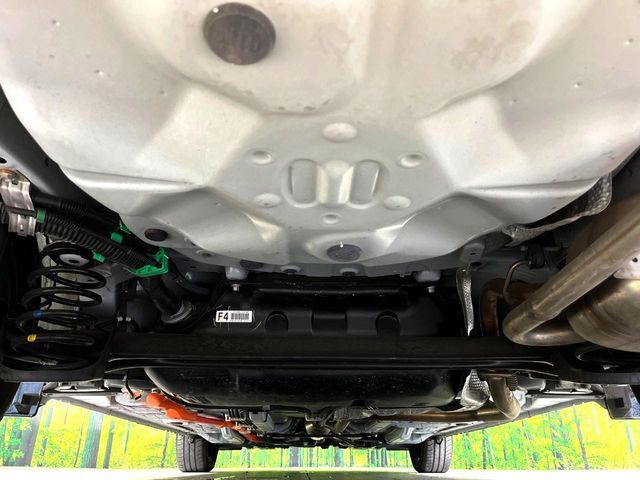 親切・丁寧な専門メカニックスタッフが応対！・車検・点検整備・事故等の修理などアフターサービスも安心。お車のカスタマイズもネクステージのサービススタッフまでご相談ください！