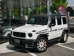 A/Cピラーカバー,サイドモールガーニッシュカバー，ドアミラーカバー,オーバーフェンダー,スペアタイヤカバーセットを外装に装着しております。