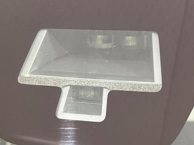 【スズキ　セーフティサポート】走行中に前方の車両等を認識し、衝突しそうな時は警報とブレーキで衝突回避と被害軽減をアシスト。より安全にドライブをお楽しみいただけます。