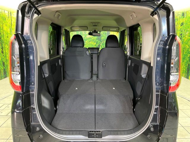 普段のお買い物や通勤、送迎等に十分な荷室スペースを確保しております。セカンドシートを倒すと、大きな荷物の積載も可能です♪