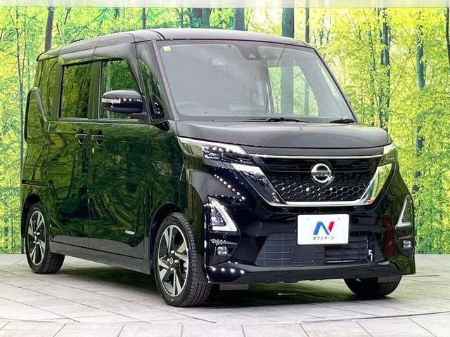 大好評のボディコーティング「弾スプラッシュコート」もご納車までに施工可能。通常のガラスコートと異なる、耐久年数6年の無機質ガラスコーティングが、ボディをキレイな状態に保ってくれます。