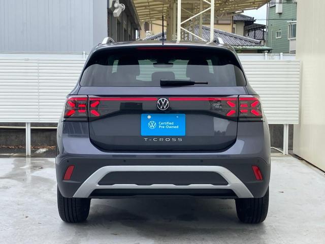 LEDテールランプはダイナミックターンインジケーター(流れるウインカー)