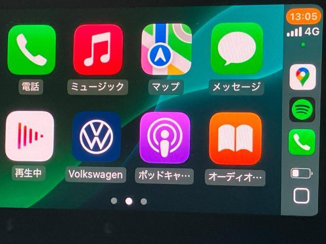 「App-Connect」を利用してスマートフォンのアプリケーションを画面上で閲覧したり音声で操作することができます。