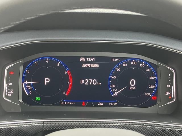 先進のデジタル液晶メーター（Digital Cockpit Pro）採用の車両です