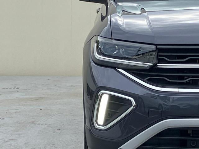 （IQライト)LEDヘッドライト+バンパー内にはデイライト機能付