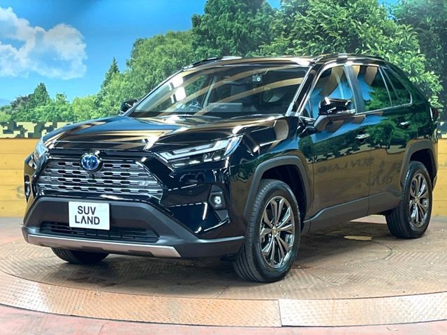 大好評のボディコーティング「弾スプラッシュコート」もご納車までに施工可能。通常のガラスコートと異なる、耐久年数6年の無機質ガラスコーティングが、ボディをキレイな状態に保ってくれます。