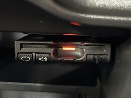 【ETC】高速道路の料金所をストレスなく通過！話題のスポットやサービスエリアに多い「スマートIC」利用時は必須のアイテムです。当店でセットアップを実施、ご納車当日からすぐにご利用いただけます！