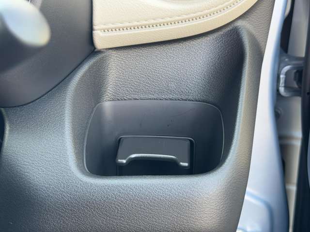 この度はオートサルーン羽山の在庫車をご覧いただきありがとうございます。多くのお客様にご支持いただき創業41年を迎えました。これからも多くの皆様に支持いただけるようお車をお届けします。