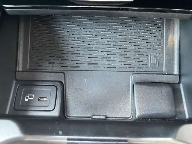 高年式のお車を取り扱っておりますので、メーカー保証期間内の車両が多数ございます！メーカー保証が切れている車両も、別途保証をご案内いたしますので、ご相談ください。