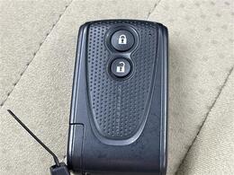 ◆商談ルームには「キッズスペース」を完備しています。DVD、ブロック、絵本、おままごとセット。お子様連れでも、ゆっくりとお車をお選びいただけます！