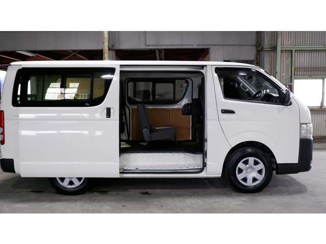 弊社はハイエースを得意としており全国に納車実績が多数ございます。お気軽にご連絡くださいませ！
