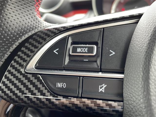 気になる車はすぐにお問い合わせください！右のカーセンサー専用無料ダイヤルから、専門スタッフがお車のご質問にお答えいたします！