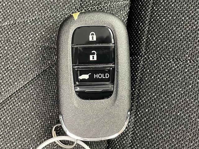 ◆【付属品】このクルマ限定で使える装備品が付いています！使い方などはぜひ実際に店舗にお越しいただき、専門スタッフにお尋ねください！