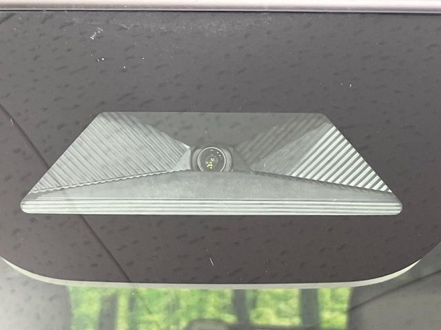 【パワースライドドア】スマートキーや運転席のスイッチでスライドドアの開閉が可能♪電動だから力を入れてドアを開ける必要が無く、小さいお子様でも、重い荷物を持っている時もラクに開け閉めできます♪