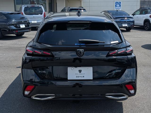 【新車保証継承】初度登録日から3年間（走行距離無制限）のメーカー新車保証を継承してご納車いたします。ご納車後、保証期間内は全国のプジョー正規ディーラーで保証整備をお受けいただけます