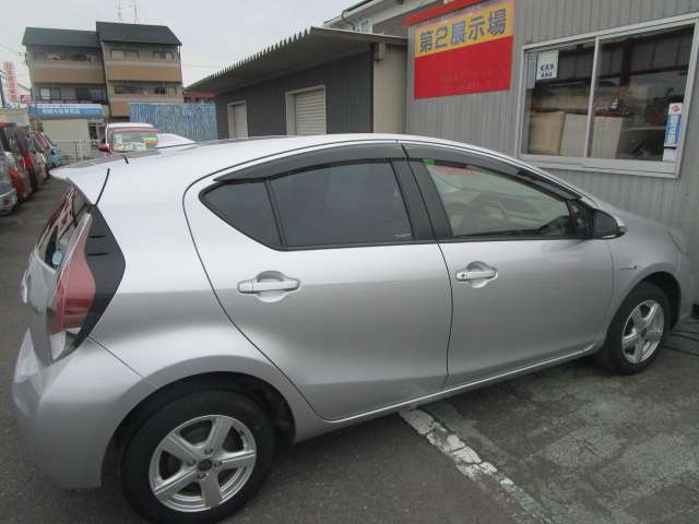 当社は全車、第三者機関NPO法人JAAAの外部鑑定書を発行しお客様にご商談させて頂きます。■お問い合わせは、通話料無料の　0078‐6002‐523797　こちらをご使用下さい。