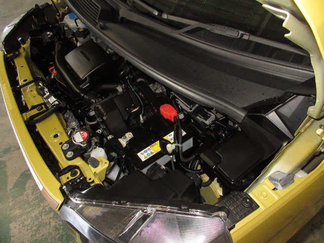 ●ご納車の前に法定12ケ月点検を実施いたします。費用は当社の負担です。安心してお乗りいただけるようにしっかり点検整備をしてからご納車いたします。