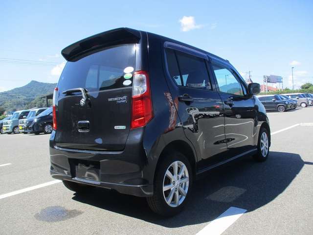 在庫車のほとんどはオートオークションもしくはディーラーから仕入れしたものなので品質も安心です！【HPもご覧くださいhttps://k-smile.jp/izumo/】