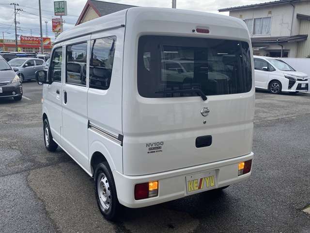 当社の展示車は全車両に車両状態説明書を掲示しております。修復歴の有無は勿論、ドア等の外板の交換歴の有無までも表示☆口頭説明では無く書面にてお渡ししております☆