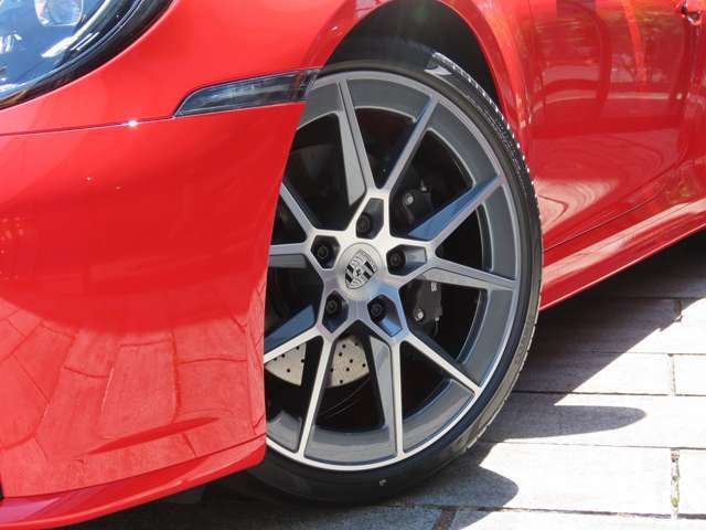 ●20/21インチ Carrera S ホイール（バナジウムグレーメタリック塗装）