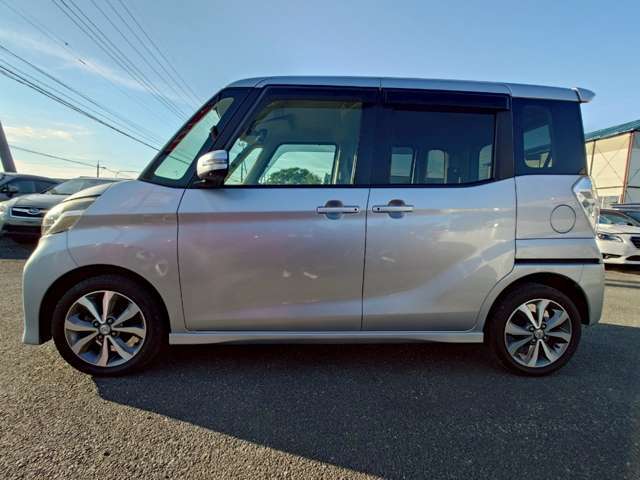 ★画像や動画を見ただけでお車の検討を進める事に抵抗がある方でも気軽に利用できるオンライン商談ならお車の検討はもちろん営業担当や店舗の様子も生中継でご覧いただけますので安心してお車をご検討頂けます。