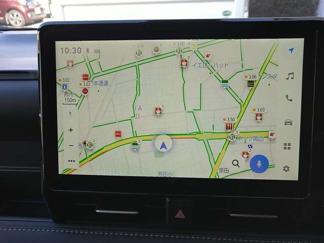 純正10.5型ナビ搭載です！初めての道でも迷うことなくエスコートしてくれます。快適なドライブをお楽しみください♪