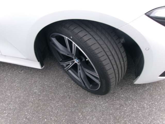現在お乗りのお車をの査定も実施しております！BMWだけでなく他の輸入車、国産車も、もちろん査定させて頂きます！