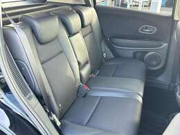 後部座席ともに状態も良いです。