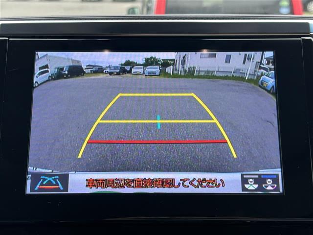 【バックモニター】後ろのカメラの映像がモニターに映し出されるので、後方の見えない死角や、障害物との距離感などもしっかり安全確認することができます。