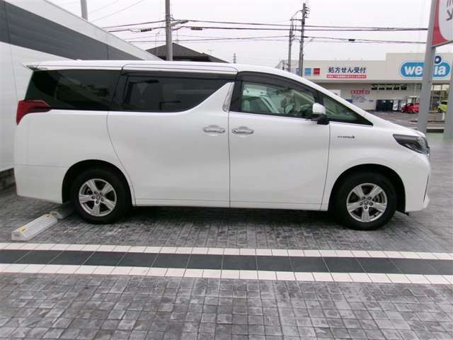 自動車保険も取り扱っております。無料の証券診断も行っておりますので、お気軽にスタッフまでご相談下さい！