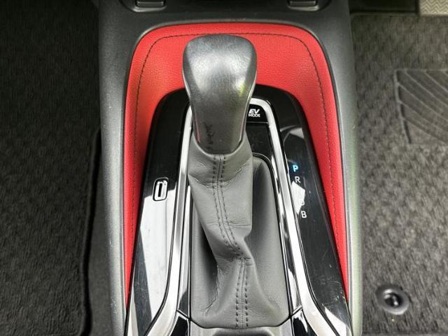 お車に合わせて無料保証以外にも、保証範囲、期間、距離を拡充させた有料保証もご用意しております！中古車の購入が初めてで不安・・・というお客様もご安心ください！