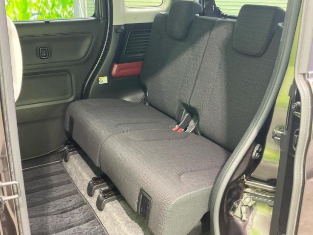 WECARSでは各商談席に大型モニターをご用意しております！見やすい大画面でゆったりと全国の在庫をご覧いただけます！是非ご来店お待ちしております！