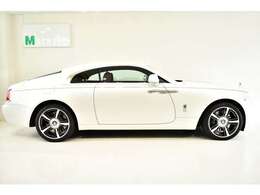 より上質な空間＆時間を演出致します！OP360オーバーの充実車輛、まさに鎮座するという言葉に相応しい個体でございます！お早めにお問い合わせくださいませ！