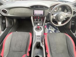 グループ総在庫数約30，000台！！全国の系列店からメーカー・車種問わずご紹介出来るので、あなたにピッタリのお車が見つかるはずです♪まずはお問い合わせ下さい☆