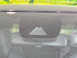 【トヨタセーフティセンス】走行中に前方の車両等を認識し、衝突しそうな時は警報とブレーキで衝突回避と被害軽減をアシスト。より安全にドライブをお楽しみいただけます。